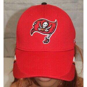 Reebok On Field Tampa Bay Buccaneers Cap Hat L/XL NFL Equipment Stretch Fit